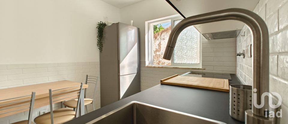 Maison de village T2 à Bensafrim e Barão de São João de 60 m²