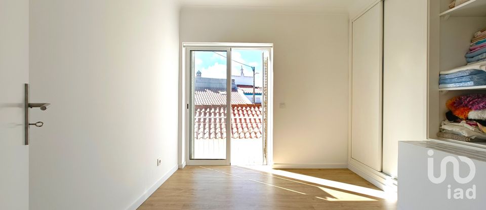 Maison de village T2 à Bensafrim e Barão de São João de 60 m²