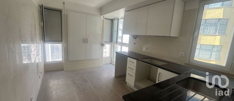 Apartment T4 in Alcobaça e Vestiaria of 101 m²