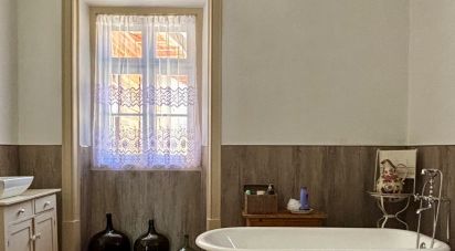 Maison traditionnelle T8 à Vila Nova do Ceira de 394 m²