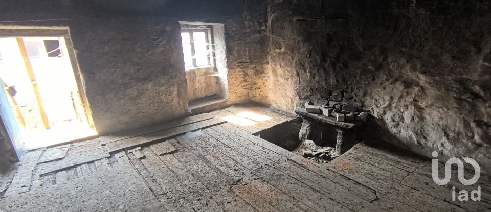 Casa T2 em Moledo de 140 m²