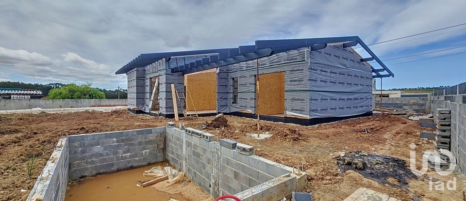 House T3 in A dos Cunhados e Maceira of 158 m²
