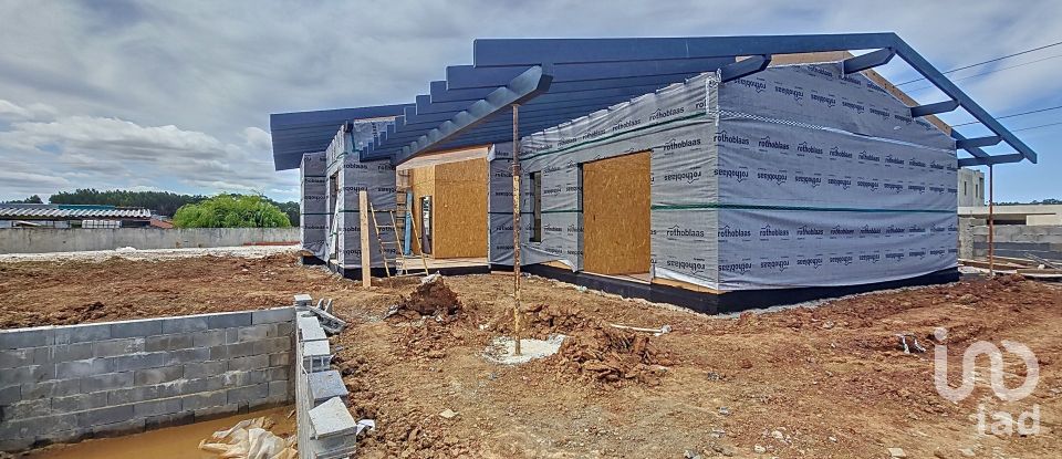 House T3 in A dos Cunhados e Maceira of 158 m²