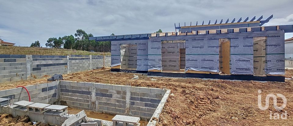 House T3 in A dos Cunhados e Maceira of 158 m²