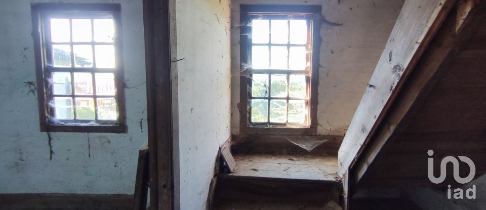 Casa T3 em Ribafeita de 210 m²