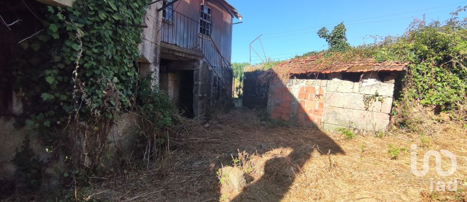 Casa T3 em Ribafeita de 210 m²