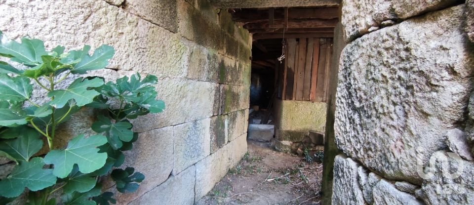 Casa T3 em Ribafeita de 210 m²