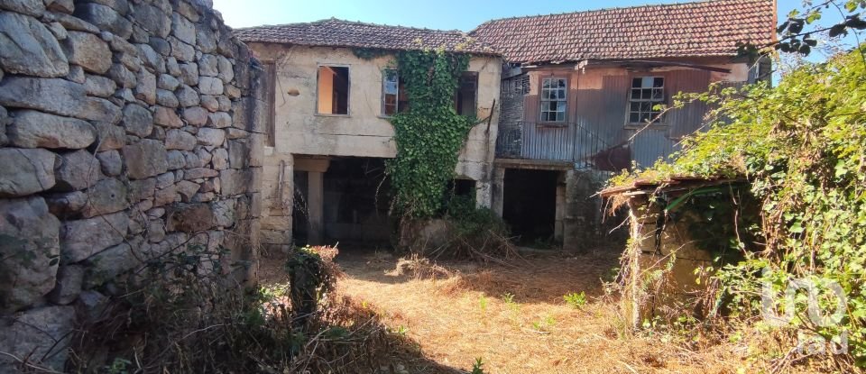 Casa T3 em Ribafeita de 210 m²