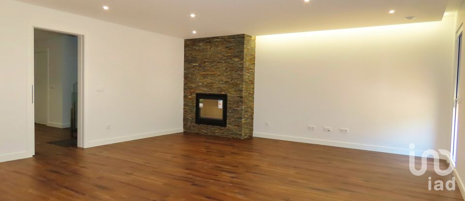 Moradia T4 em Leiria, Pousos, Barreira e Cortes de 309 m²