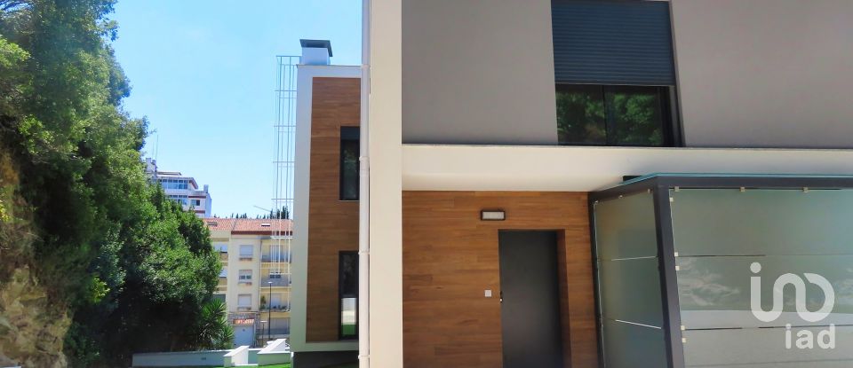Moradia T4 em Leiria, Pousos, Barreira e Cortes de 309 m²