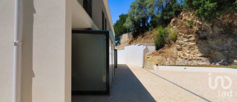 Moradia T4 em Leiria, Pousos, Barreira e Cortes de 309 m²