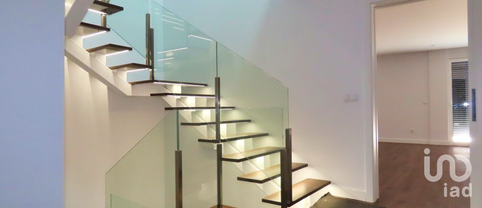 Moradia T3 em Leiria, Pousos, Barreira e Cortes de 314 m²