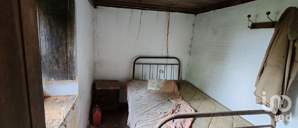 Maison T2 à Troviscal de 202 m²