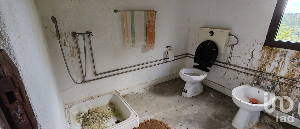 Maison T2 à Troviscal de 202 m²