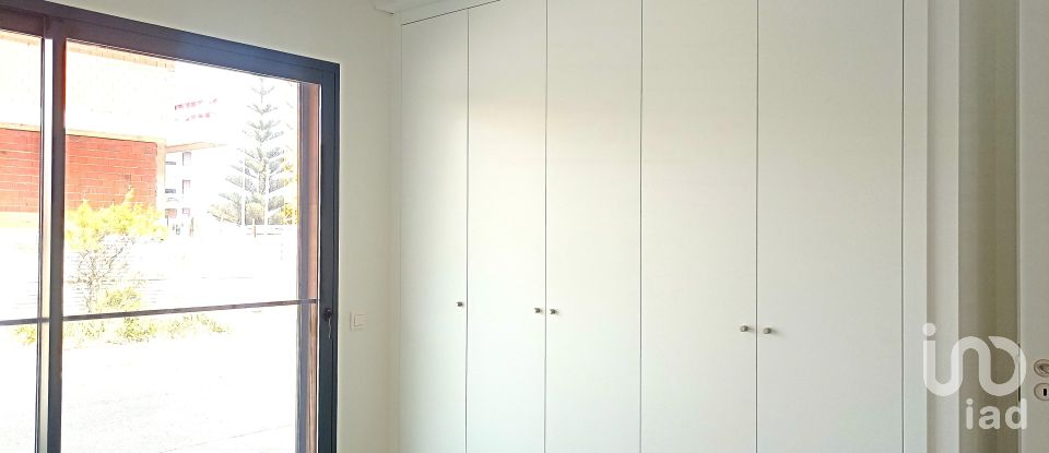 Appartement T2 à Atouguia da Baleia de 93 m²