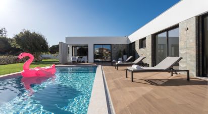 House T4 in Reguengo Grande of 198 m²