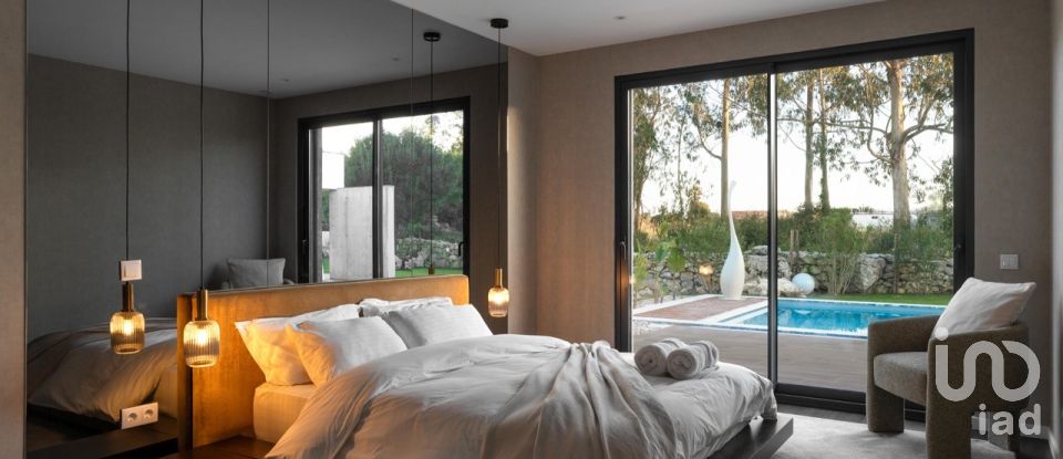 House T4 in Reguengo Grande of 198 m²