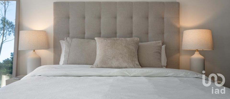 House T4 in Reguengo Grande of 198 m²