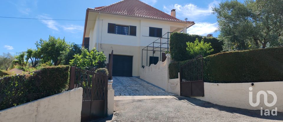 Moradia T6 em Proença-a-Nova e Peral de 461 m²