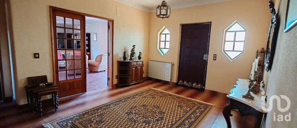 Moradia T6 em Proença-a-Nova e Peral de 461 m²