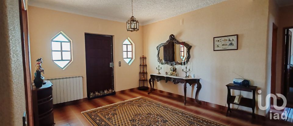 Moradia T6 em Proença-a-Nova e Peral de 461 m²