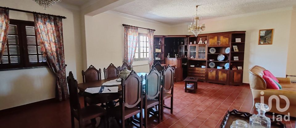 Moradia T6 em Proença-a-Nova e Peral de 461 m²