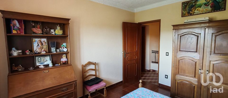 Moradia T6 em Proença-a-Nova e Peral de 461 m²