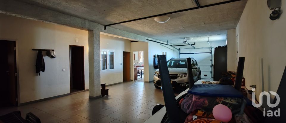 Moradia T6 em Proença-a-Nova e Peral de 461 m²