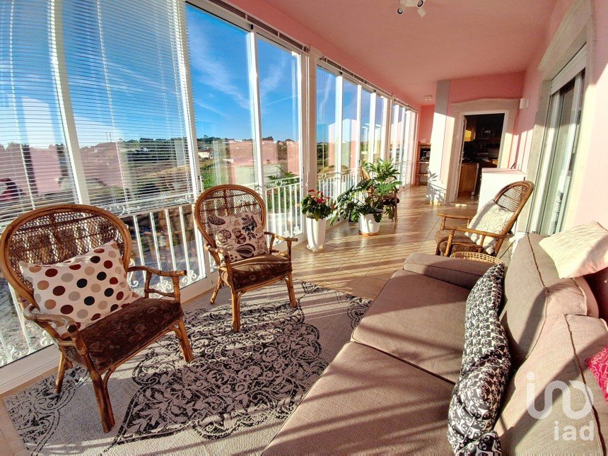 Maison T4 à Évora de Alcobaça de 175 m²