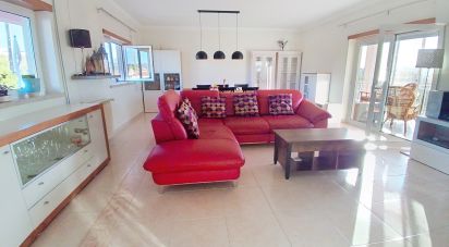 Maison T4 à Évora de Alcobaça de 175 m²