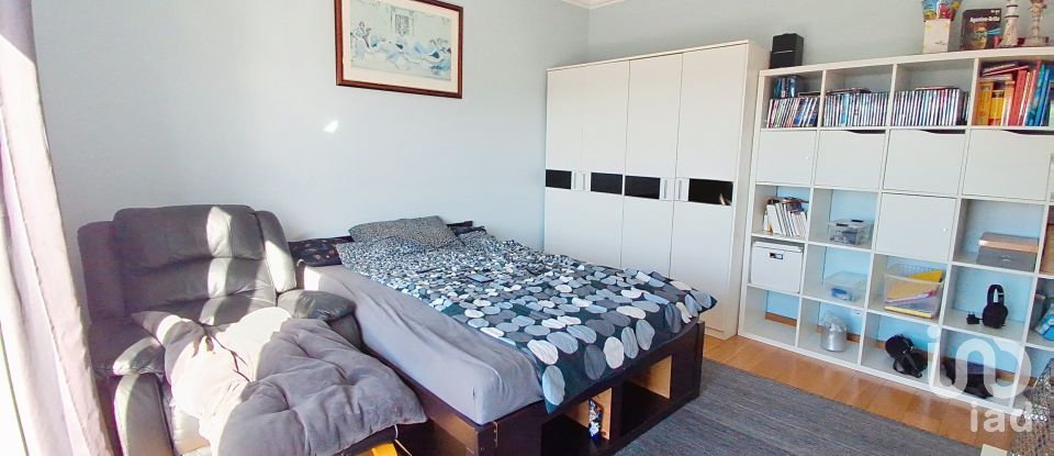 Maison T4 à Évora de Alcobaça de 175 m²