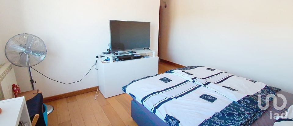 Maison T4 à Évora de Alcobaça de 175 m²