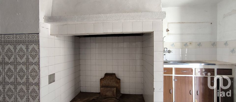 Maison T2 à Gáfete de 142 m²