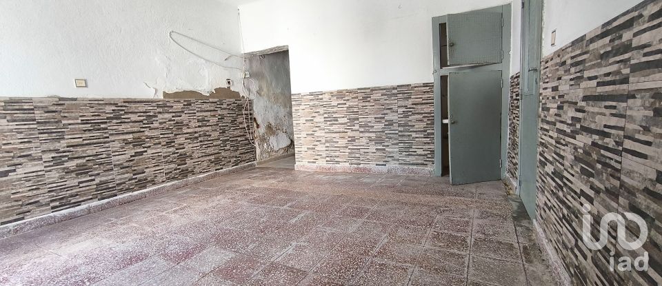 Maison T2 à Gáfete de 142 m²