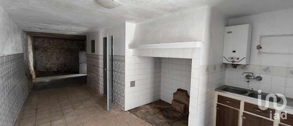 Maison T2 à Gáfete de 142 m²