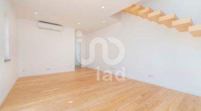 House T2 in Faro (Sé e São Pedro) of 92 m²