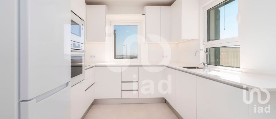 House T2 in Faro (Sé e São Pedro) of 92 m²