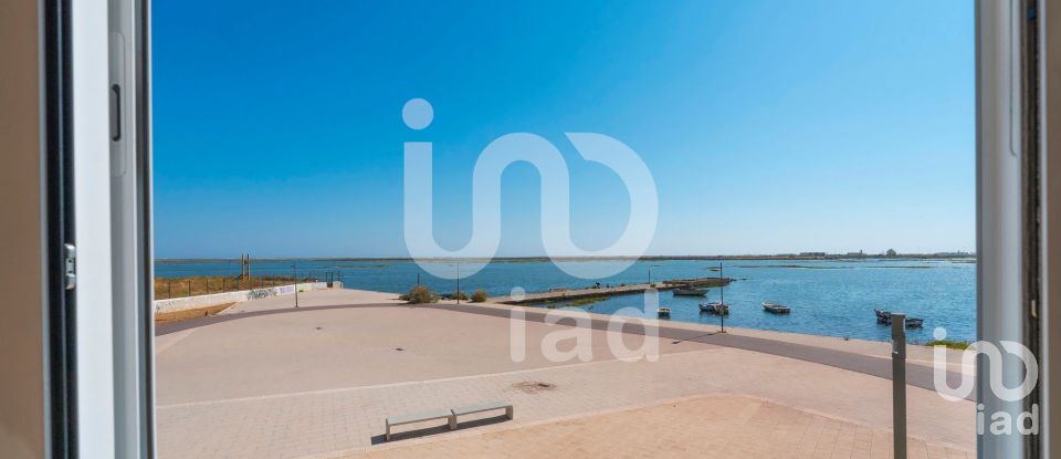 House T2 in Faro (Sé e São Pedro) of 92 m²