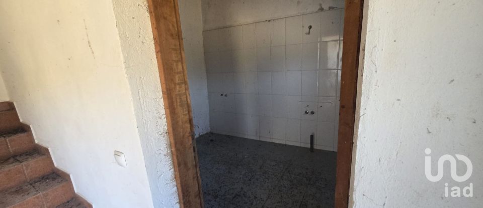 House T2 in Ameixial of 125 m²