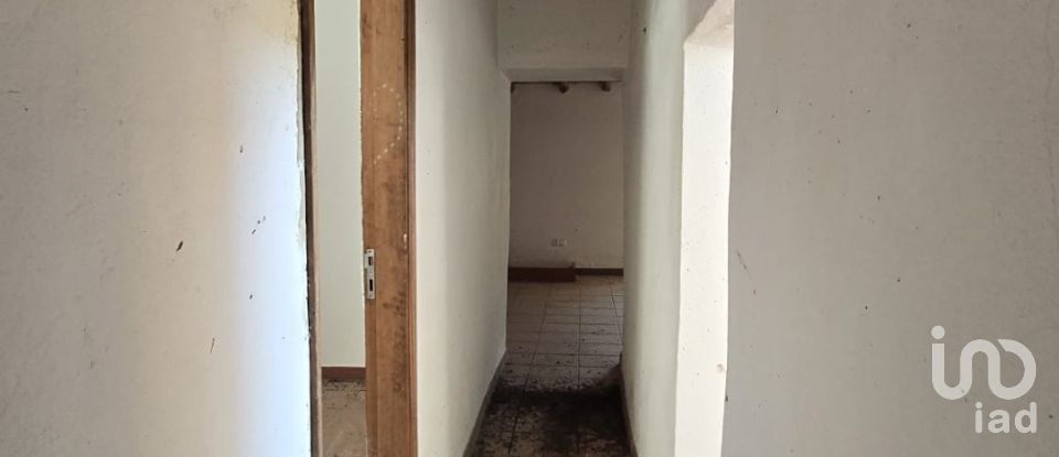 House T2 in Ameixial of 125 m²