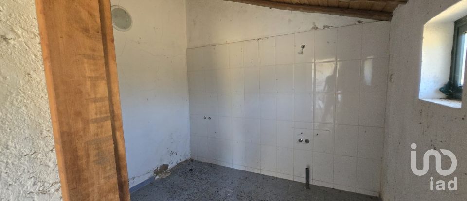 House T2 in Ameixial of 125 m²