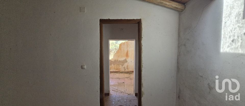 House T2 in Ameixial of 125 m²