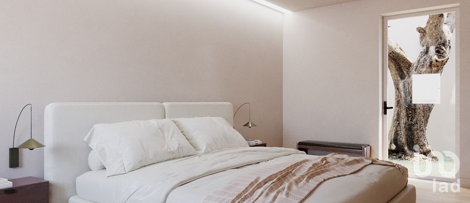 Maison T3 à Serra d'El-Rei de 242 m²