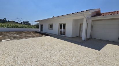 Maison T2 à Branca de 130 m²