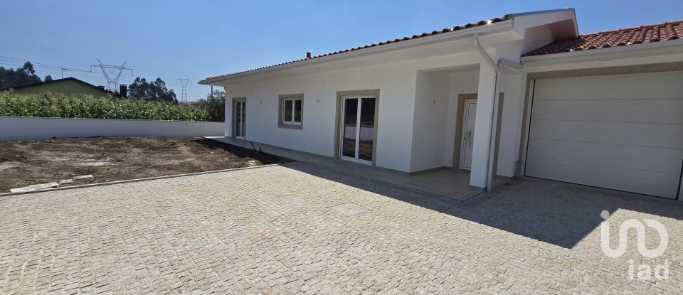 Moradia T2 em Branca de 130 m²