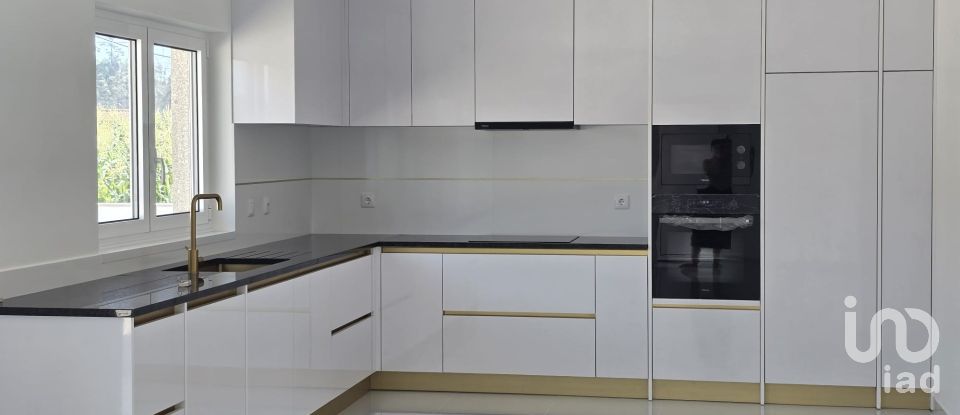 Moradia T2 em Branca de 130 m²