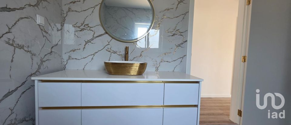 Moradia T2 em Branca de 130 m²