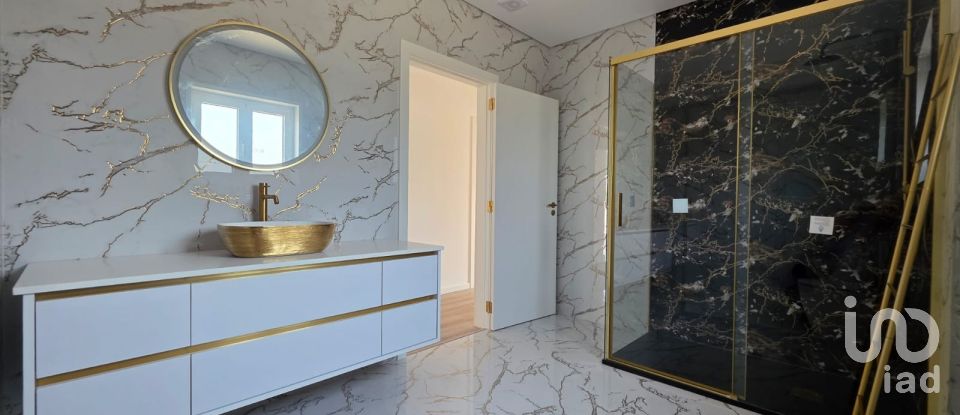 Moradia T2 em Branca de 130 m²