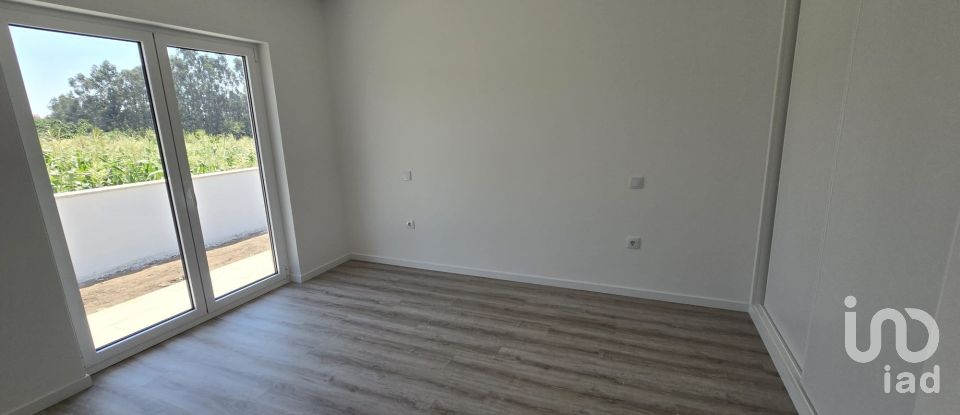 Moradia T2 em Branca de 130 m²