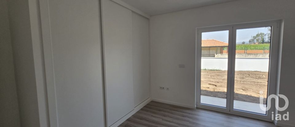 Moradia T2 em Branca de 130 m²